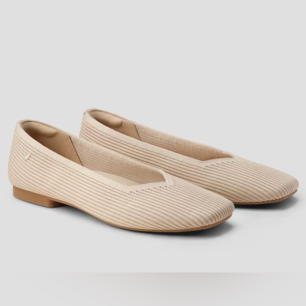 VIVAIA Tan Margot Square Toe V-Cut Flats